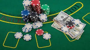 100 apk game lobby interface showing sports and casino categories